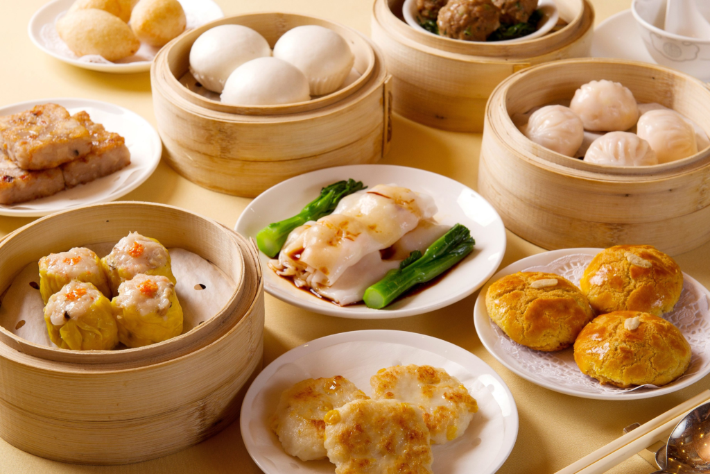 Difference Between Dumplings, Dim Sums And Momos? 